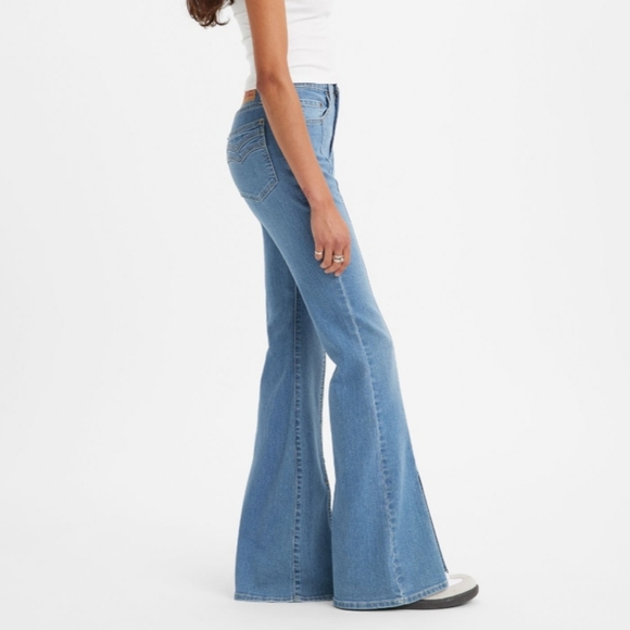 Levi's NWT 726 High Rise Flare Split Hem Jeans - Picture 2 of 13